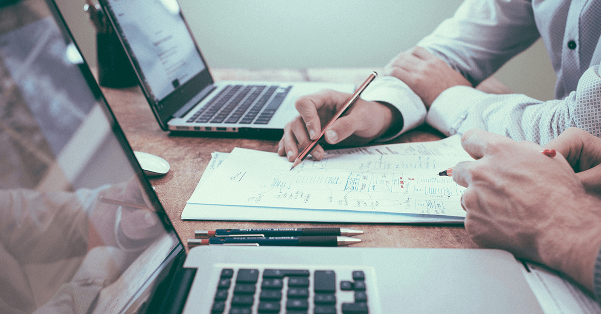 Featured Image Alt Text: Common exit planning mistakes business owners should avoid before selling